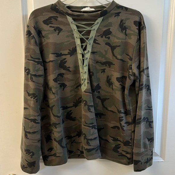 Camouflage army lace up sweatshirt large green black brown - Picture 1 of 3